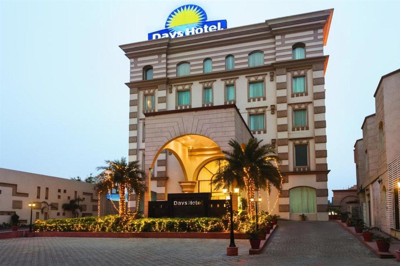 Days Hotel By Wyndham Panipat Pānīpat Exterior foto